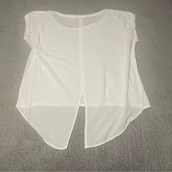 NUMPH white semi sheer split back tee size medium loose fit - Picture 6 of 6